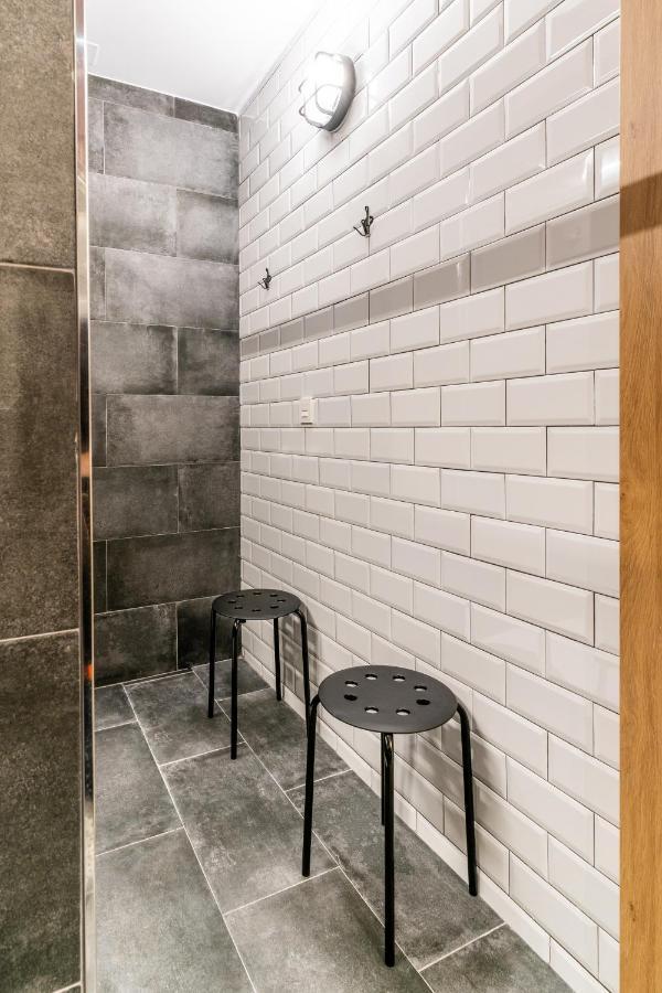 Four Rooms Hostel Lugo Εξωτερικό φωτογραφία