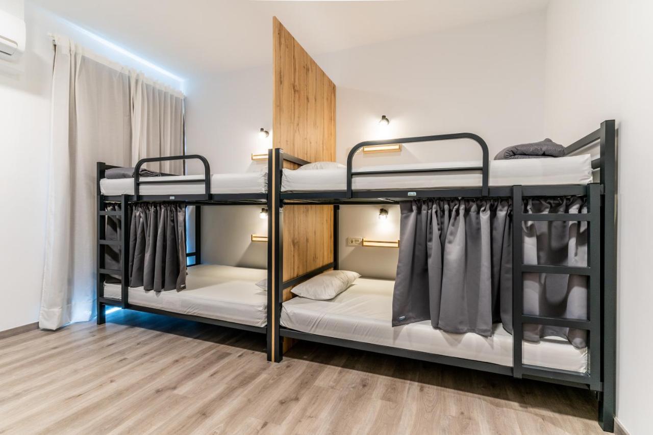 Four Rooms Hostel Lugo Εξωτερικό φωτογραφία