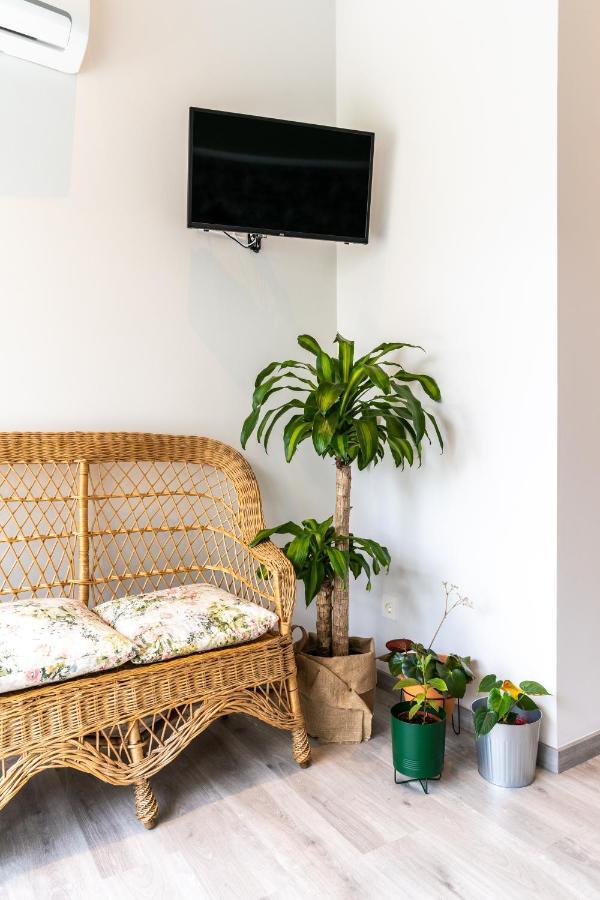 Four Rooms Hostel Lugo Εξωτερικό φωτογραφία
