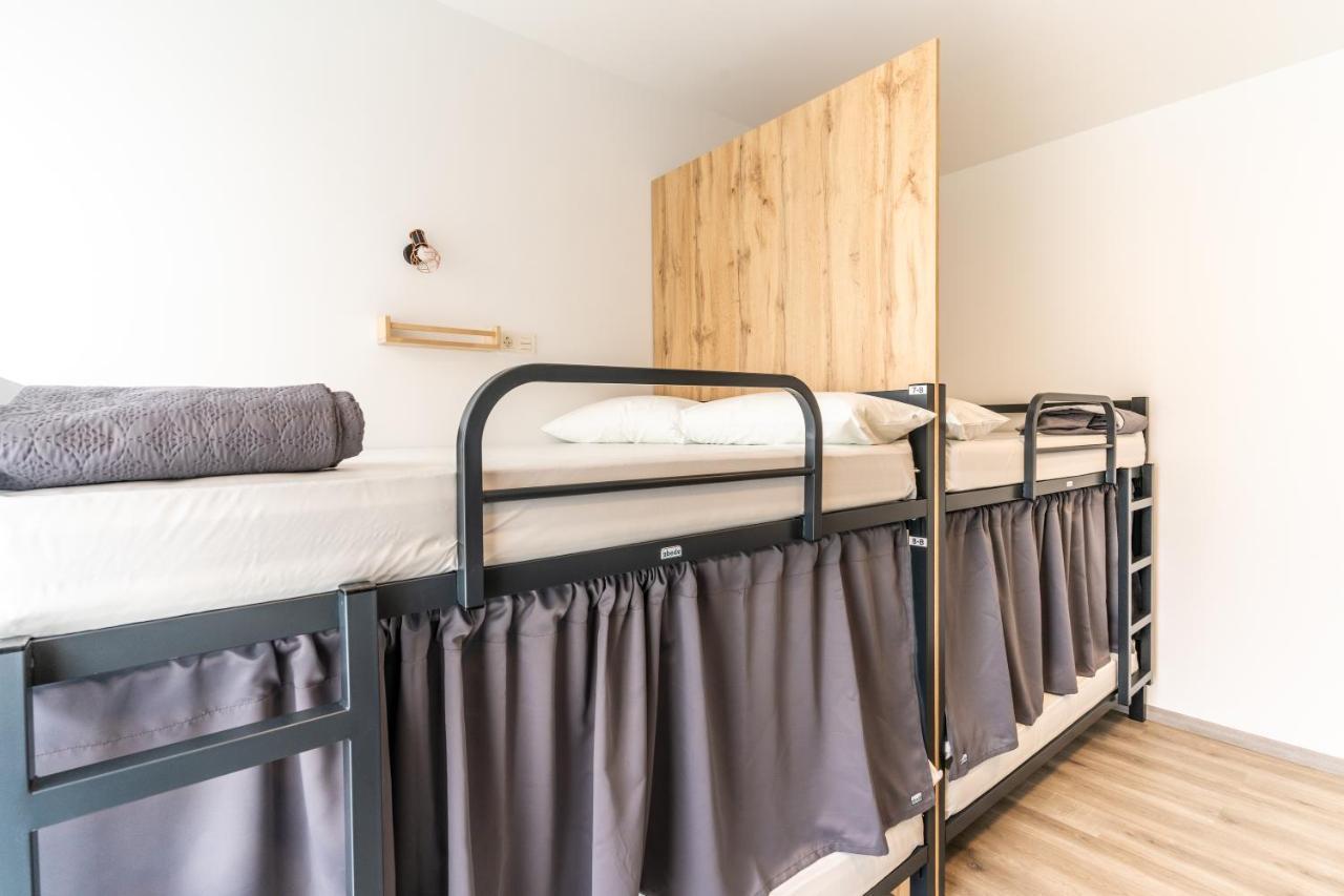 Four Rooms Hostel Lugo Εξωτερικό φωτογραφία